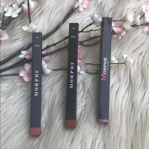 Three brand new Morphe lip liner ...👄💋